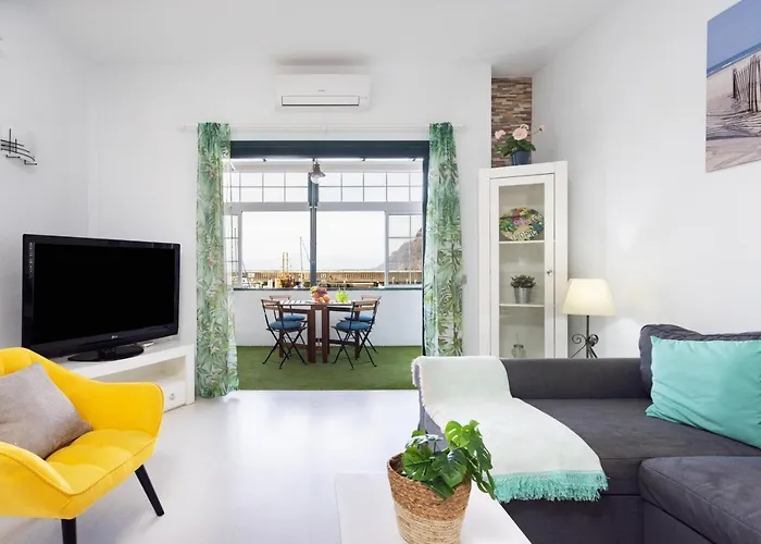 Home2book Stunning Harbour&cliff View Gigantes 公寓 *